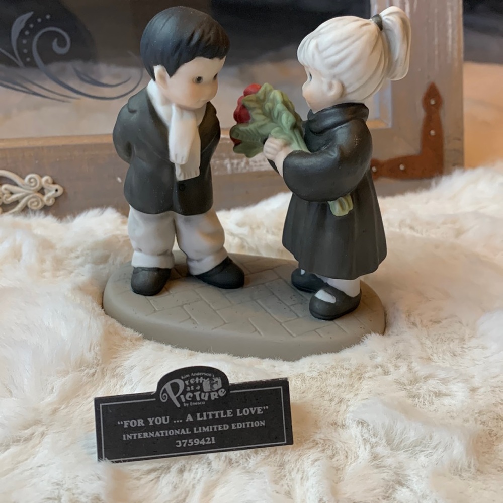 🥰 Host Pick 🥰 “For you…a little love”